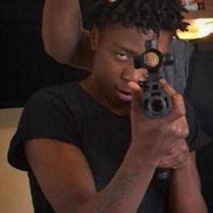 周兰献日三部曲顺序
